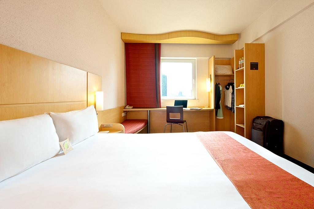 Ibis Luoyang Hi Tech Dev Zone Hotel Exterior foto