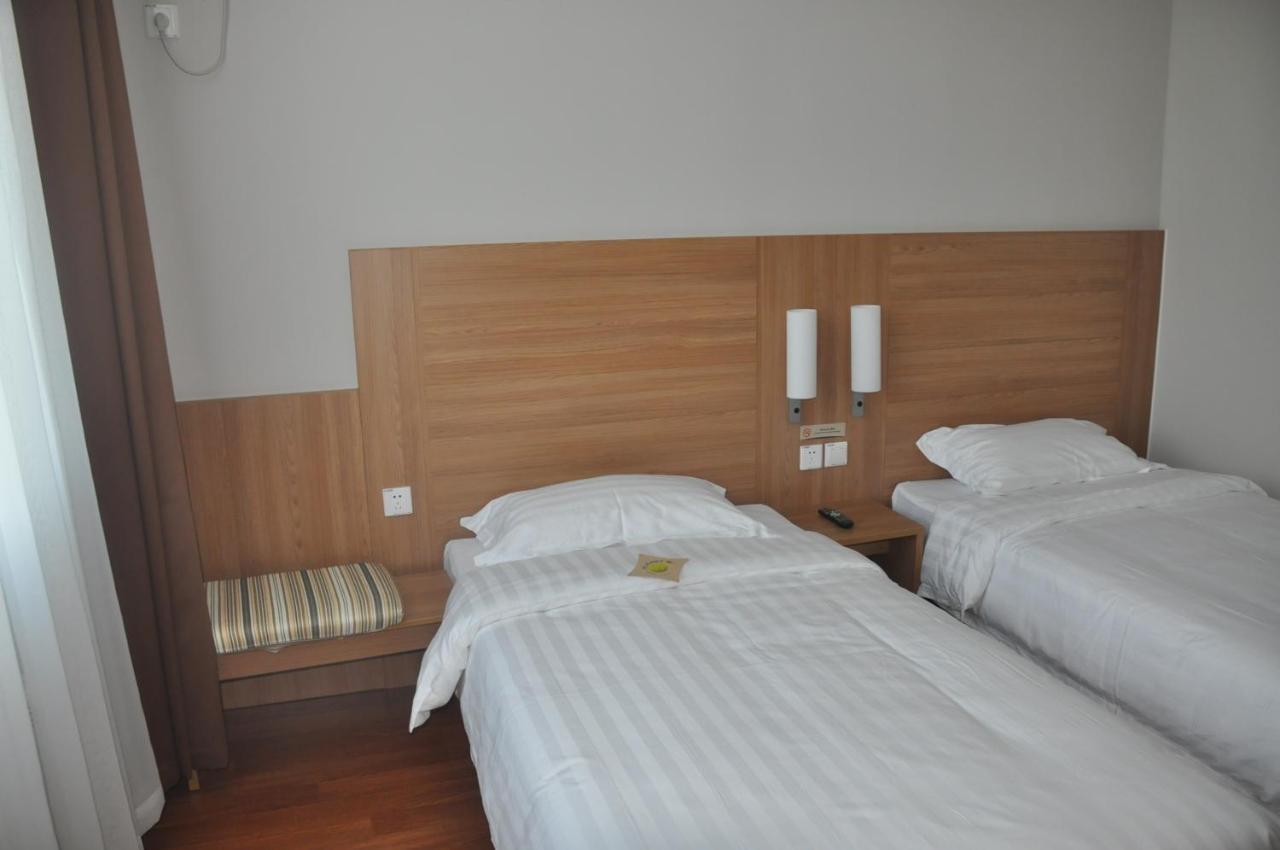Ibis Luoyang Hi Tech Dev Zone Hotel Exterior foto